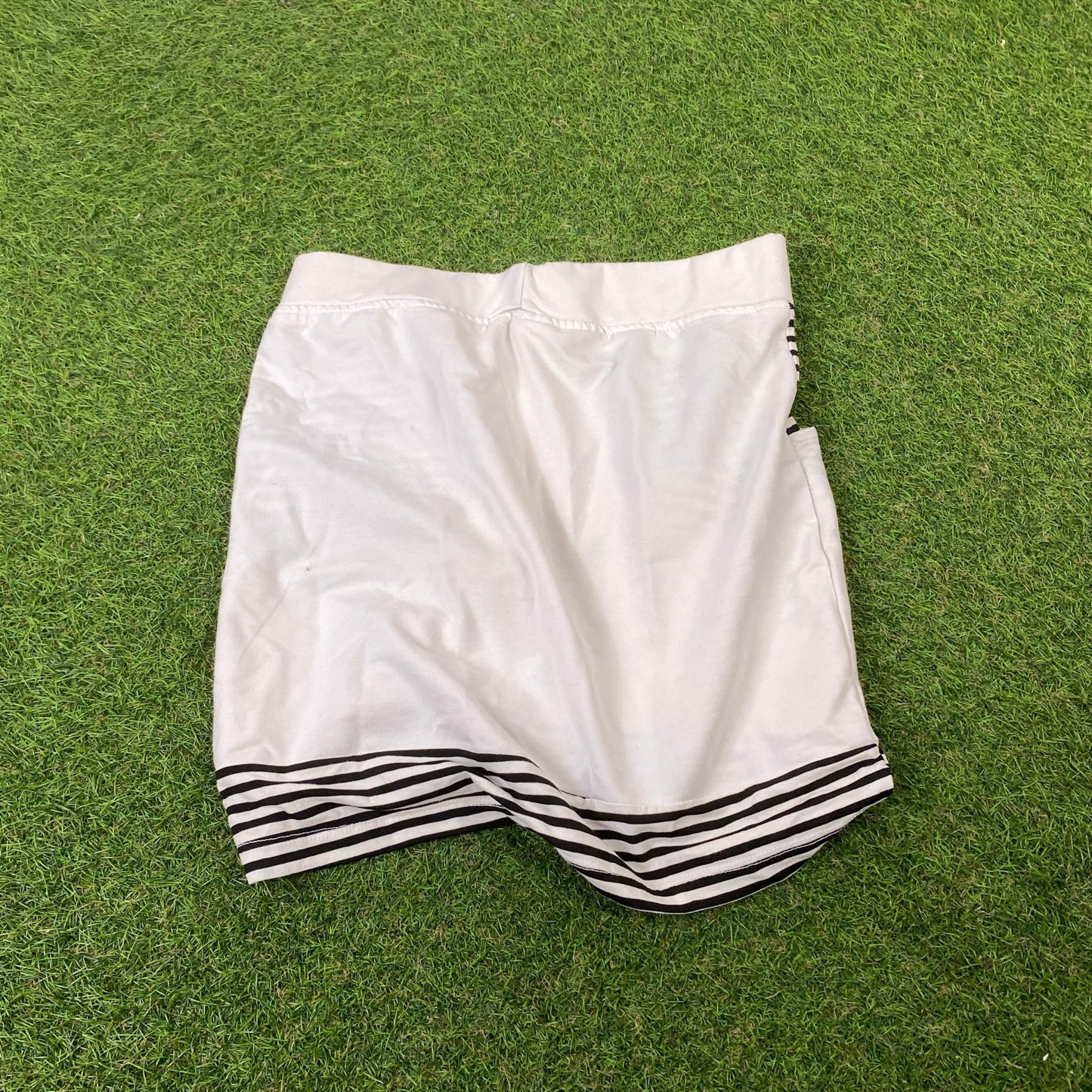 00s Nike Skirt Shorts White Small - Vintage Box