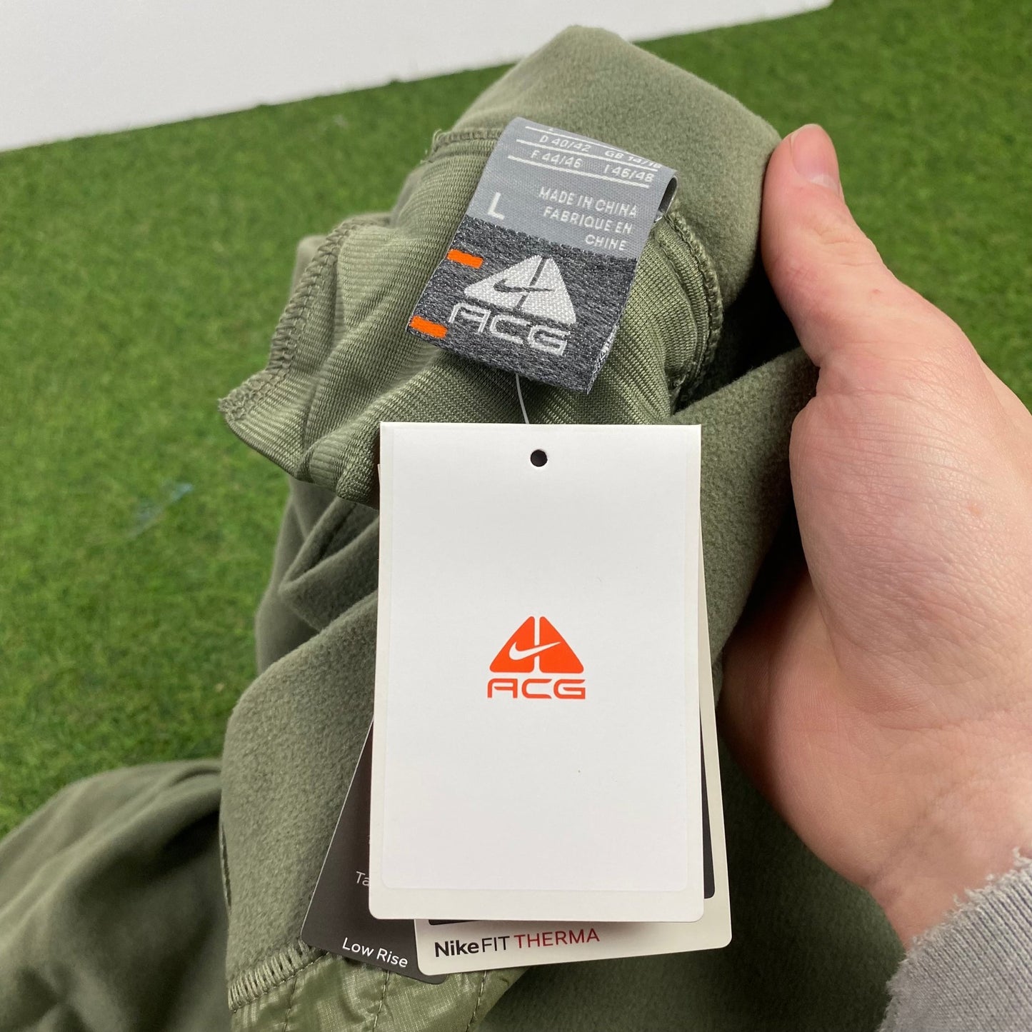 Vintage Nike ACG Fleece Joggers Green Large - Vintage Box