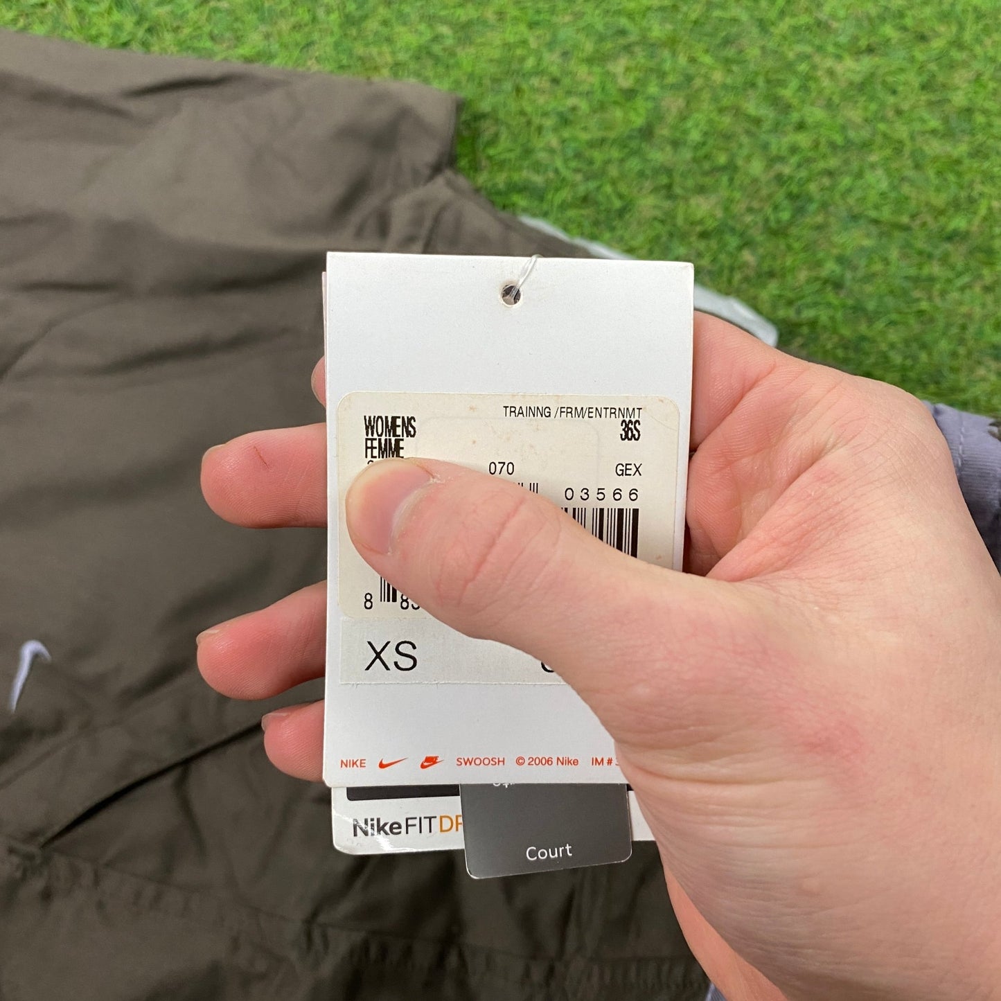 00s Nike Parachute Cargo Joggers Brown XS - Vintage Box