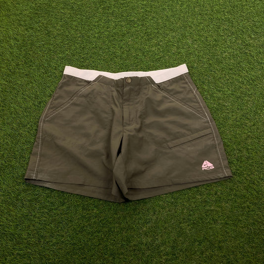 00s Nike ACG Shorts Brown Small - Vintage Box