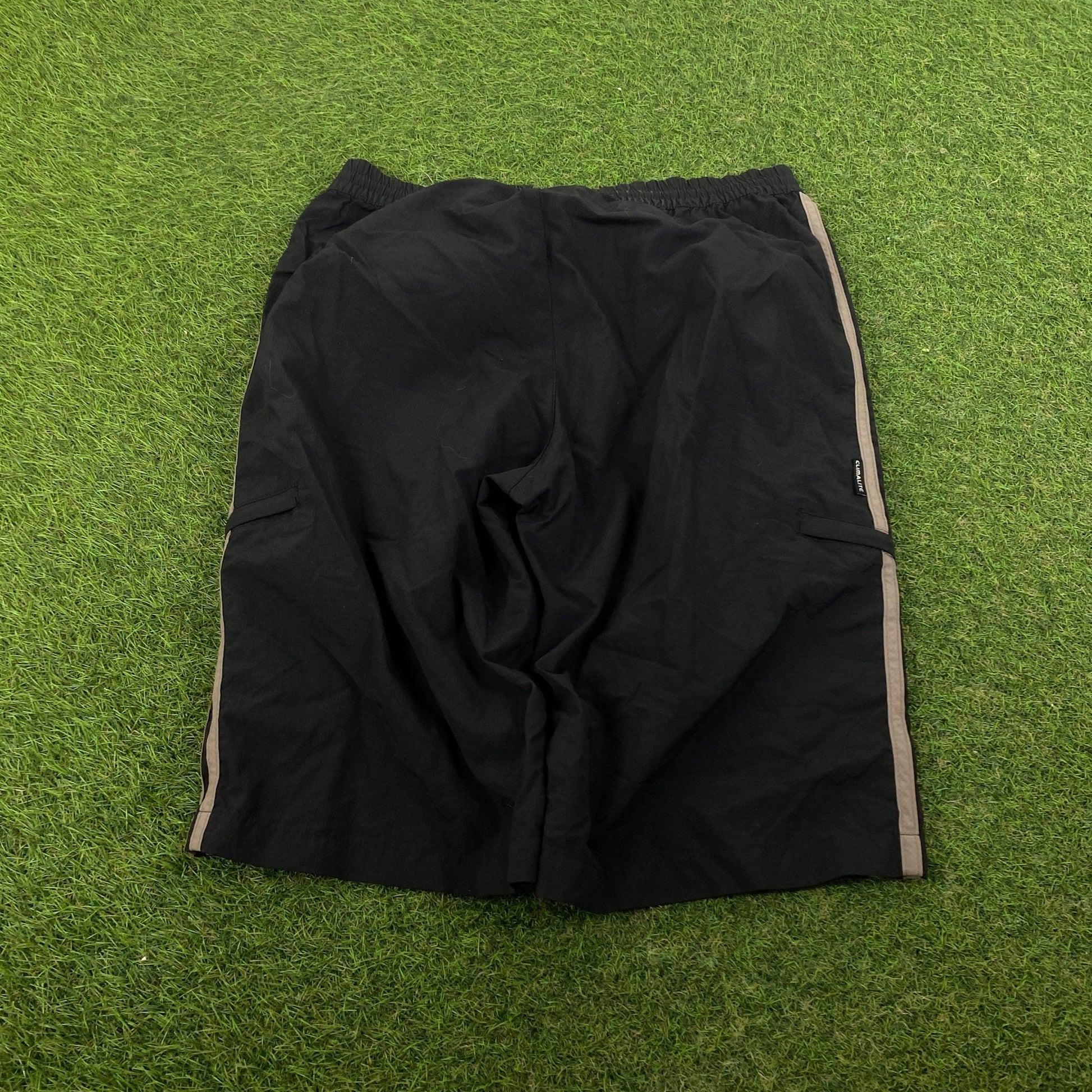 00s Adidas Cargo Pocket Shorts Black Small - Vintage Box