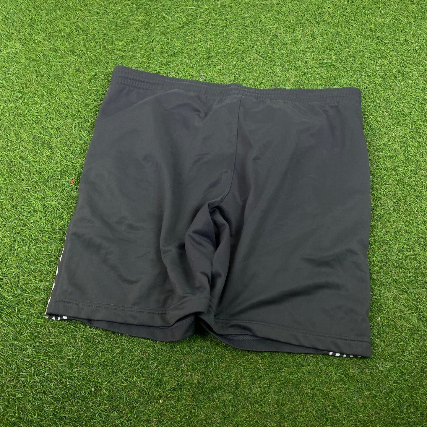 Retro Umbro Shorts Grey XL - Vintage Box