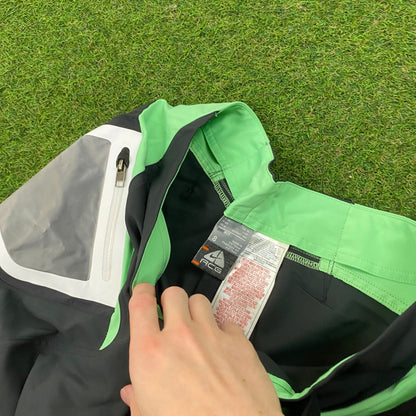 00s Nike ACG Shorts Grey Medium - Vintage Box