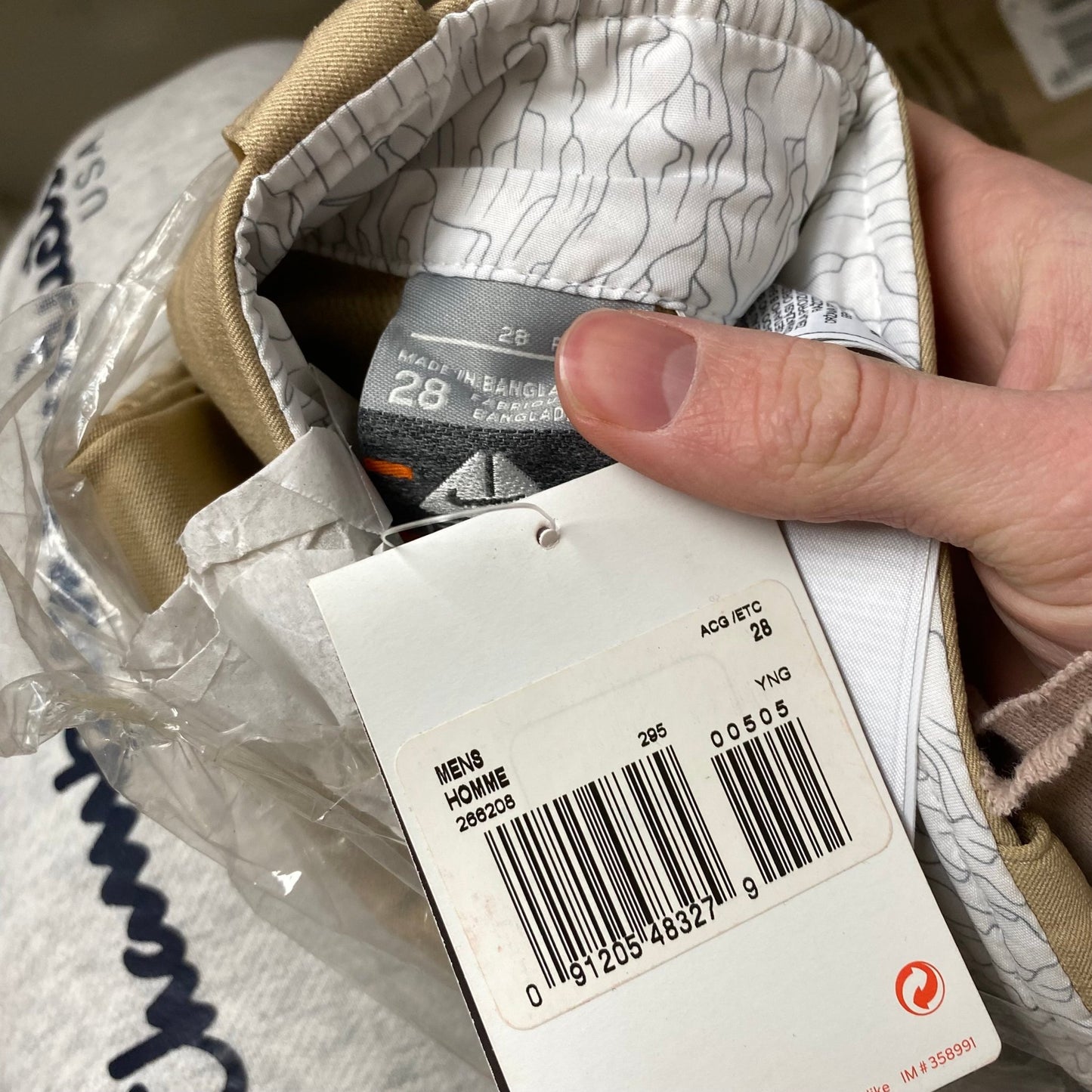 Vintage Nike ACG Cargo Trousers Joggers Brown Small/XS - Vintage Box