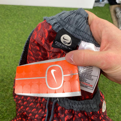 90s Nike Wavey Shorts Red XL - Vintage Box