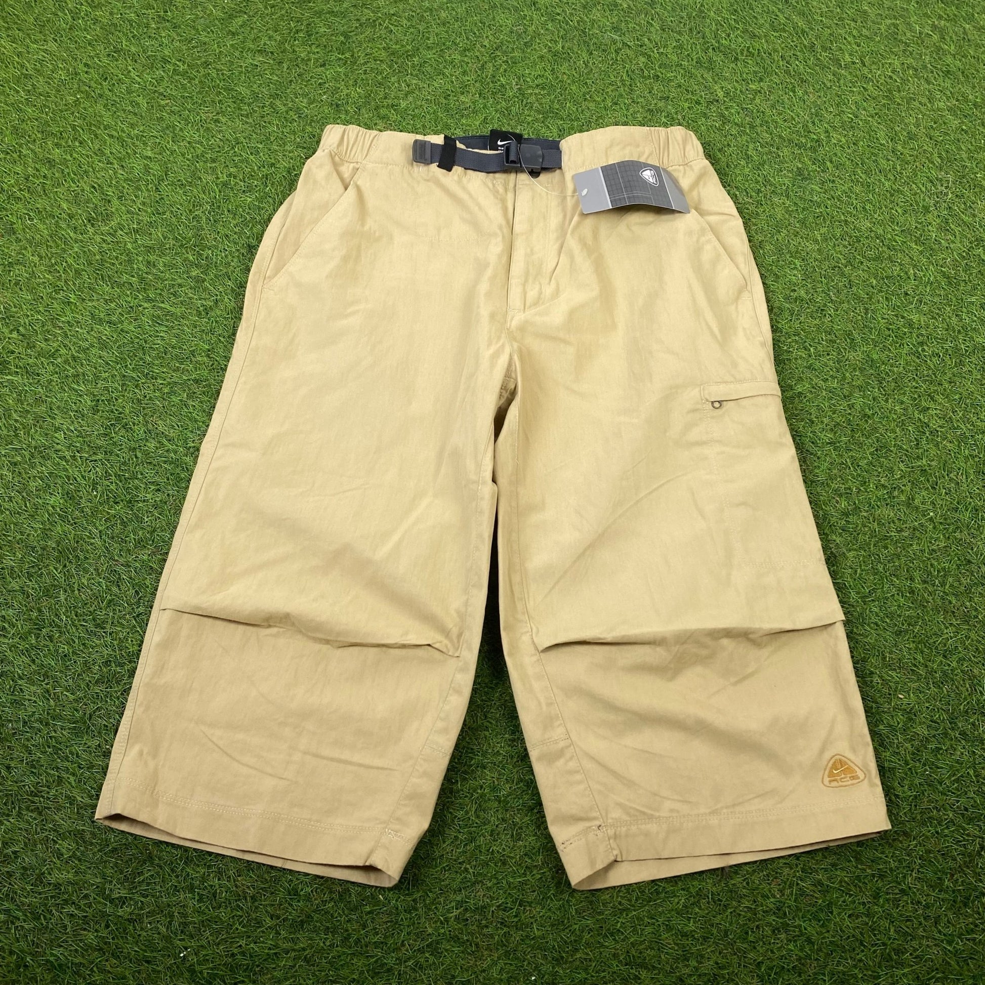 90s Nike ACG Belted Cargo Shorts Brown Large - Vintage Box