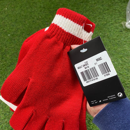Vintage Nike Beanie Hat And Gloves Red - Vintage Box
