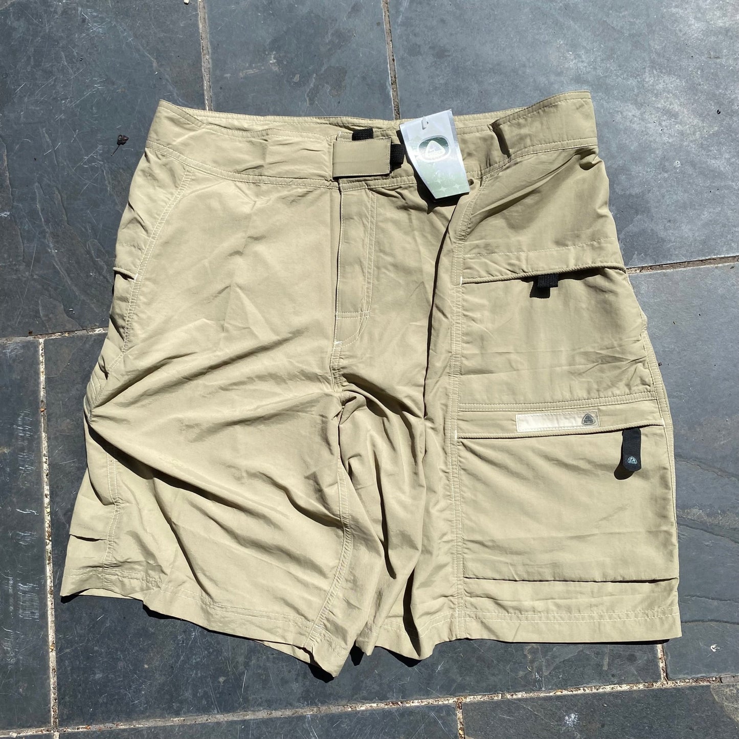 Vintage Nike ACG Cargo Shorts Brown XL - Vintage Box