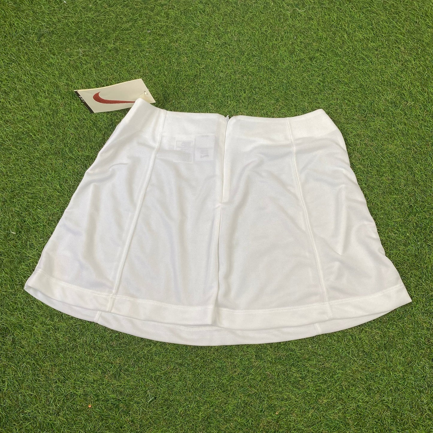 Vintage Nike Challenge Court Skirt White Medium - Vintage Box