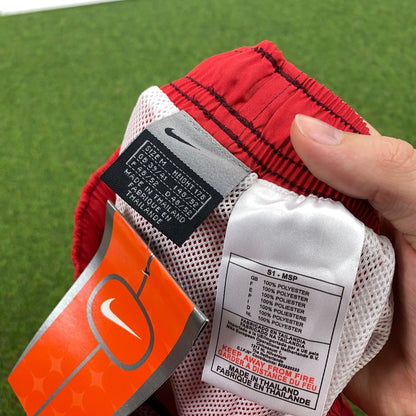 00s Nike Shorts Ombré Red Medium - Vintage Box