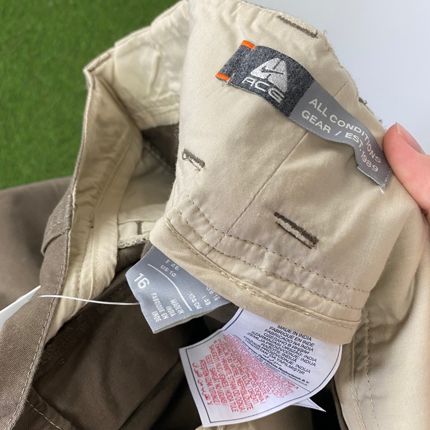 00s Nike ACG Cargo Trousers Joggers Brown XL - Vintage Box