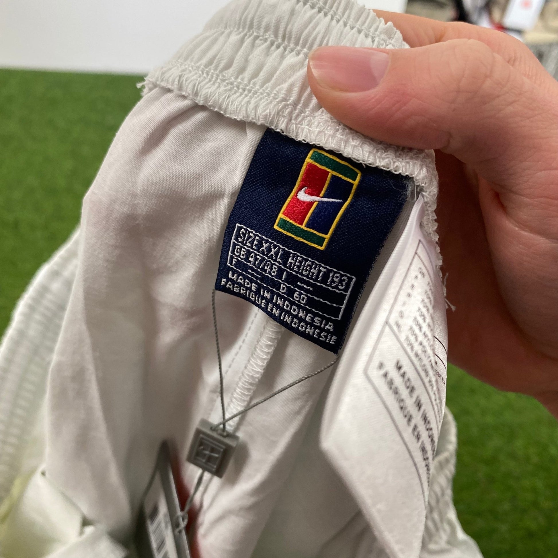 00s Nike Challenge Court Shorts Grey XXL - Vintage Box