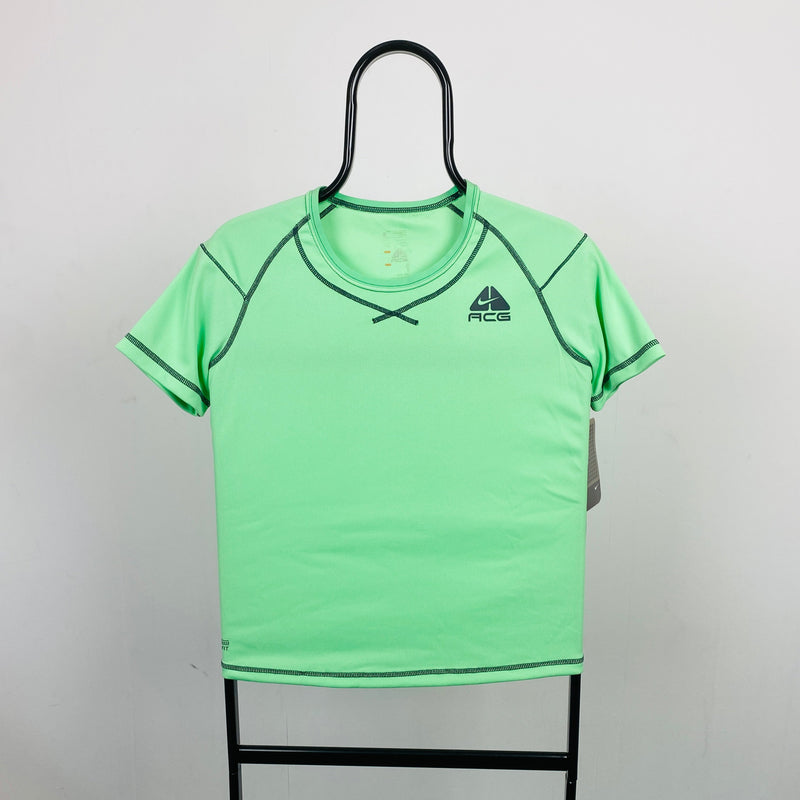 Vintage Nike ACG Dri-Fit T-Shirt Green Large