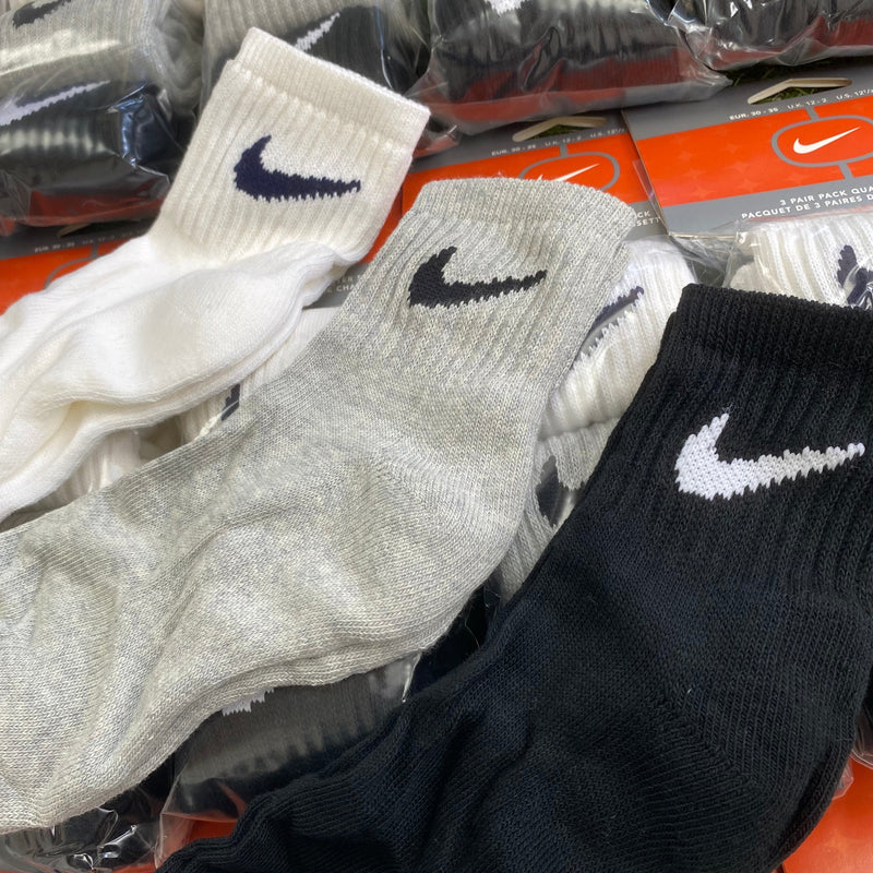 Vintage Nike Socks Colour 3 Pack White