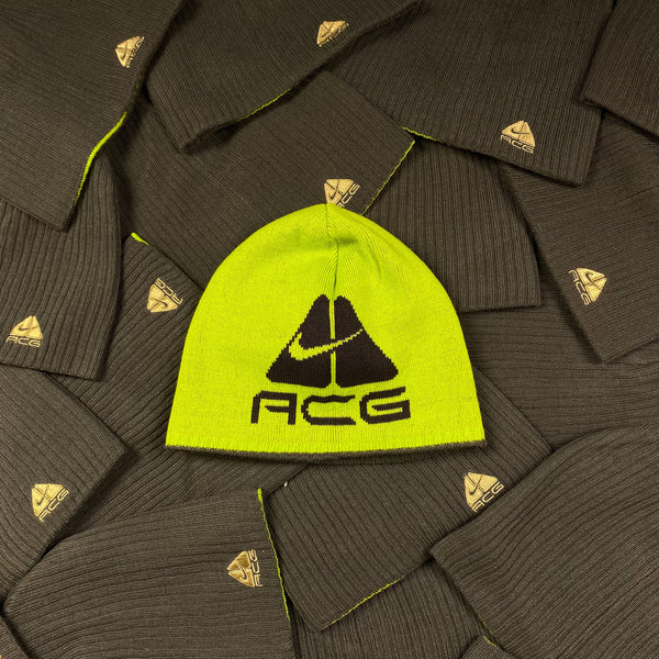 Vintage Nike ACG Reversible Beanie Hat Brown