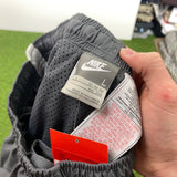 Vintage Nike Shorts Grey Small