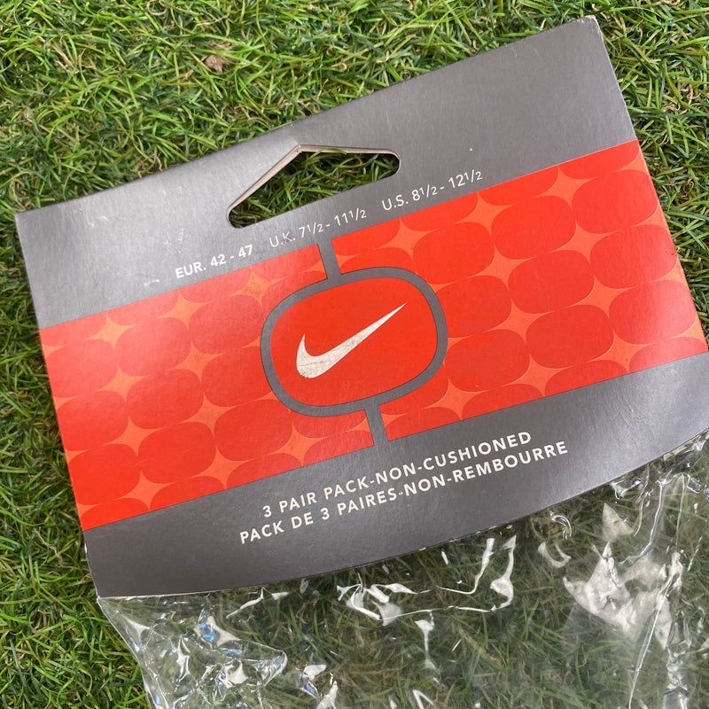 Vintage Nike Socks Colour 3 Pack White